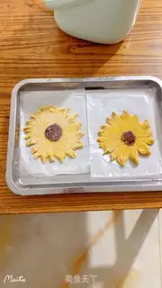 Make Flower buns step 5