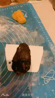 Make Flower buns step 7