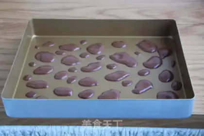Make Cowcake roll step 12