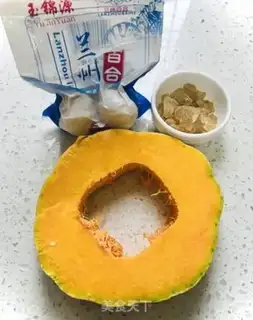Make Pumpkin stewed lilies step 0