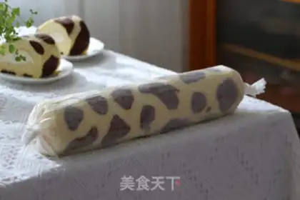 Make Cowcake roll step 20