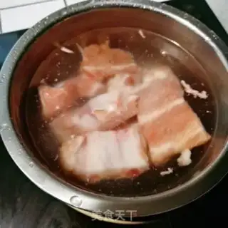 Make Pyramid ribs soup step 3