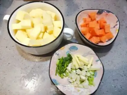 Make Hot potato chicken step 0