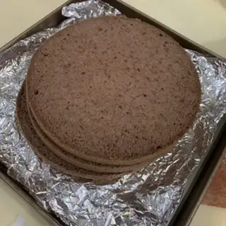 Make Naked cocoa cake step 1