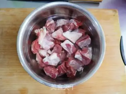 Make Red sheep and meat step 1