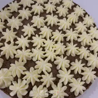 Make Naked cocoa cake step 5