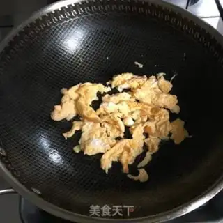 Make Egg fan sauerkraut step 1