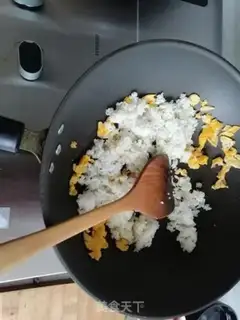 Make Sausage fried rice step 4