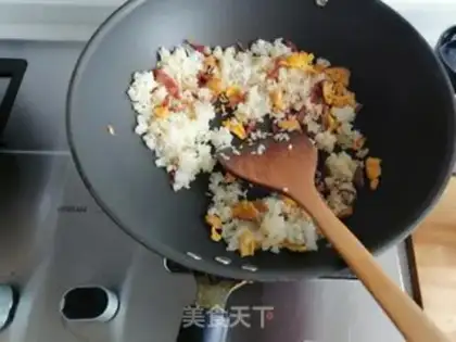 Make Sausage fried rice step 6