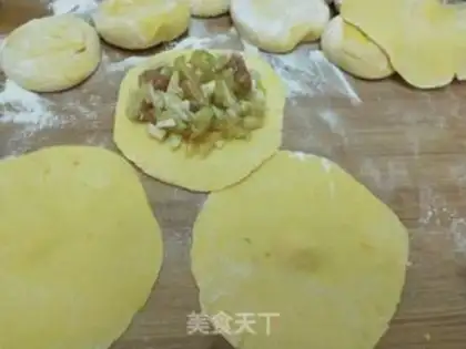 Make Pumpkin cabbage and pork buns step 9