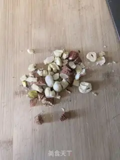 Make Nuts and spinach step 2