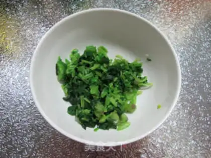 Make Shrimp spinach fried duck eggs step 4