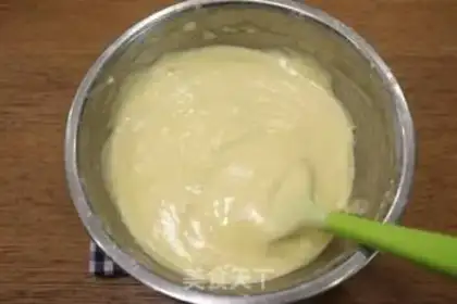 Make Inverted caramel apple cake step 11