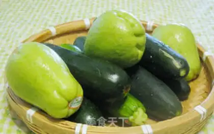 Make Dry melon step 0