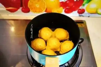 Make Fried bean buns step 1