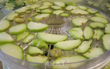 Make Dry melon step 2