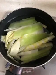 Make Bean petal sauce step 4