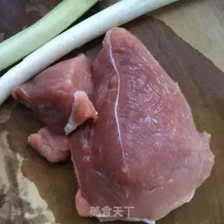 Make Sour soup and meat step 1
