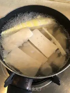 Make Bean petal sauce step 5