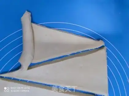 Make The original horn bag step 7