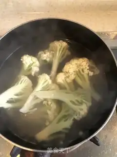 Make Bean petal sauce step 7