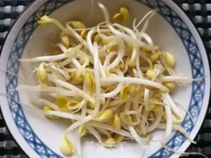 Make Onion noodle step 1