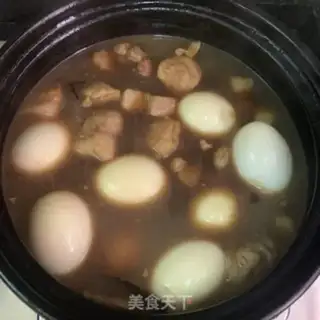 Make Five flowers and eggs step 7