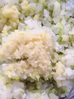 Make Beef sour dumplings step 1