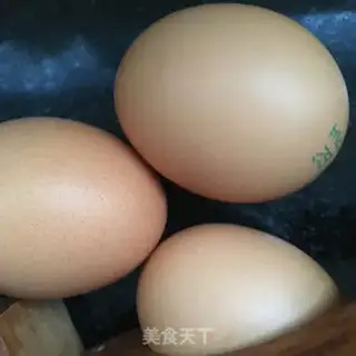 Make Garlic fried eggs step 0