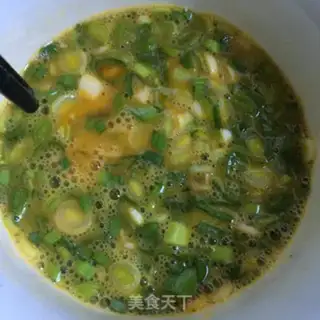 Make Garlic fried eggs step 4