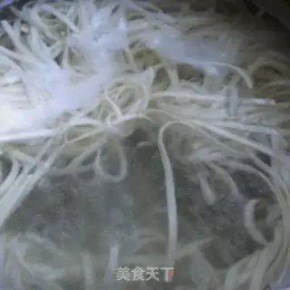 Make Onion noodles step 4