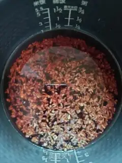 Make Three-coloured, rough rice step 2