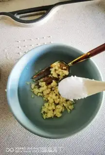 Make Soy sauce and vegetable rolls step 7