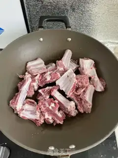 Make A lamb chop and radish step 1