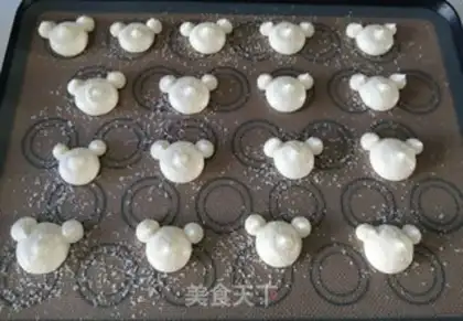 Make Cute little bear cake step 11