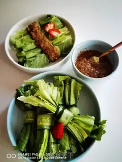Make Soy sauce and vegetable rolls step 19