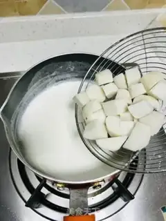 Make Milk-head soup step 3