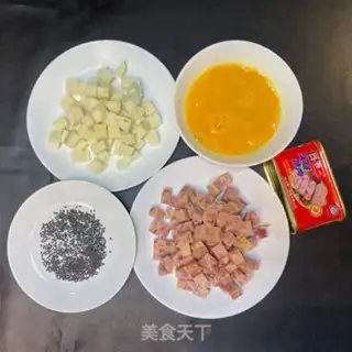 Make Lunch bun pizza step 2