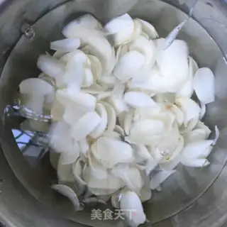 Make Lanzhou lilies for pelicans step 2