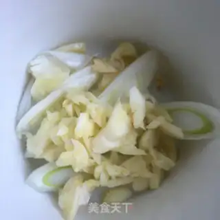 Make Lanzhou lilies for pelicans step 3