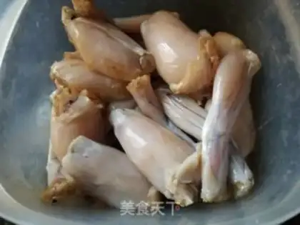 Make Chicken-legged groceries step 1