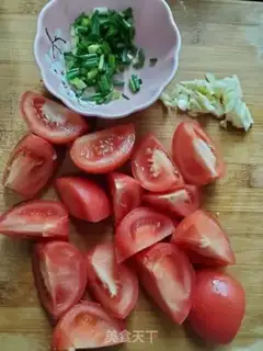 Make Fish cake and tomato step 1