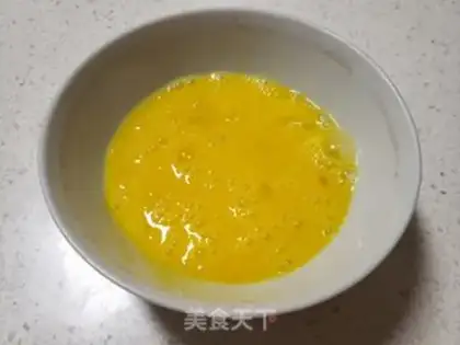 Make Spinach fried eggs step 3