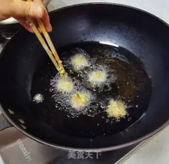 Make Roachballs step 11