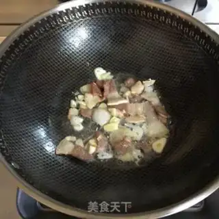 Make Mushroom soy sauce step 1