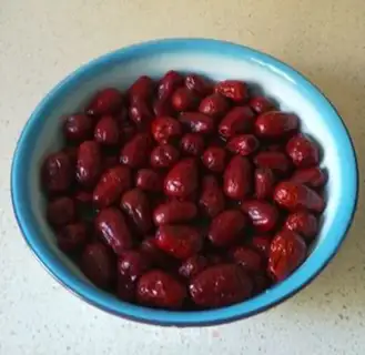 Make Homemade red date mud step 2