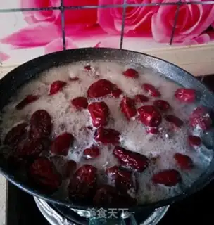 Make Homemade red date mud step 4