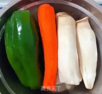 Make Godmother pepper carrots and apricot mushrooms step 0