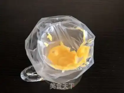 Make Egg yolk step 4