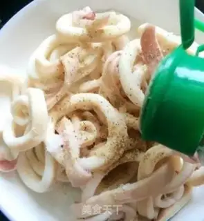 Make Spicy squid step 1